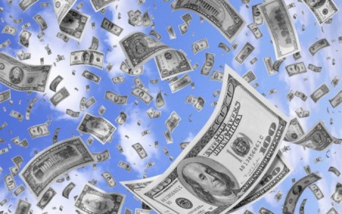 Ветер "украл" $20,5 тысячи из машины инкассаторов в США