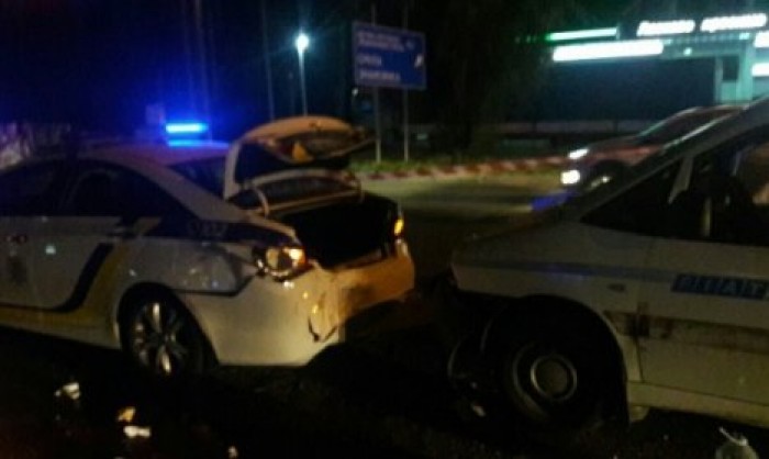 В Киеве пьяный россиянин сбил двух полицейских