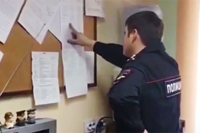 Владивостокские полицейские притворились манекенами