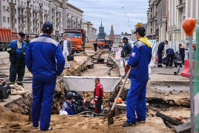 Власти отказались строить Москву без мигрантов