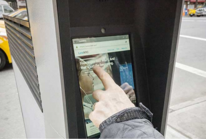 В Нью-Йорке ограничили Wi-Fi из-за публичной мастурбации бродяг
