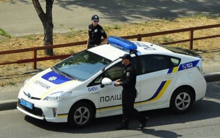 Военнослужащий с арсеналом боеприпасов разгуливал по Киеву