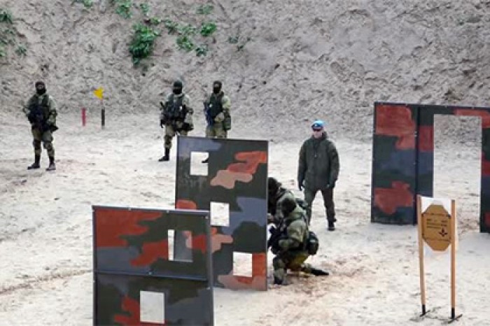 Военные показали видеозапись с учений спецназа