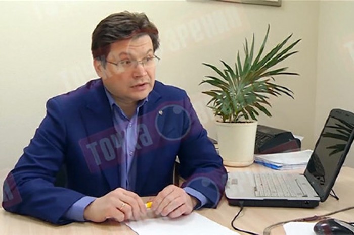 Во время интервью о кандидатах на пост губернатора стремительно завял цветок