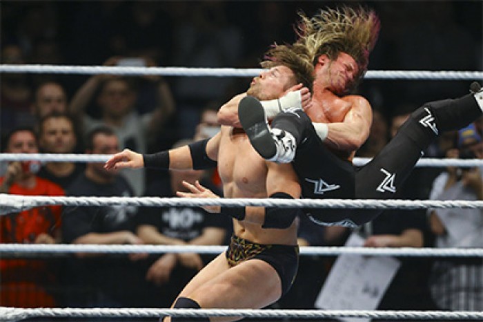 В WWE официально появятся ЛГБТ-рестлеры