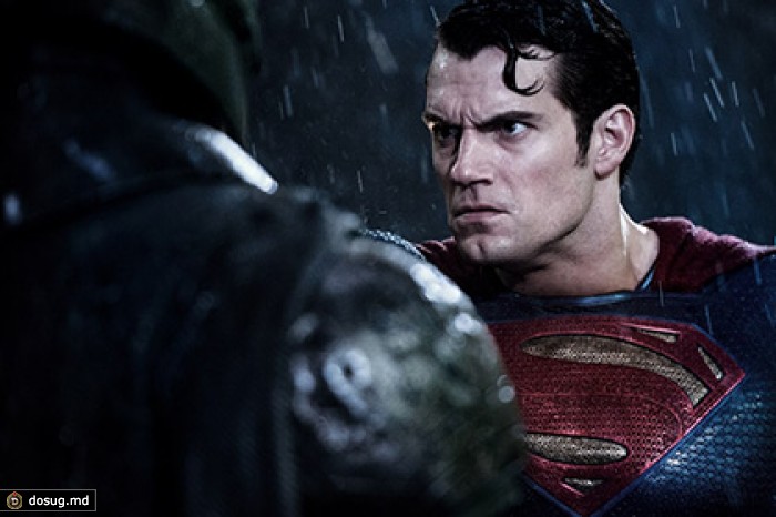 Warner Bros. выпустила второй трейлер «Бэтмена против Супермена»