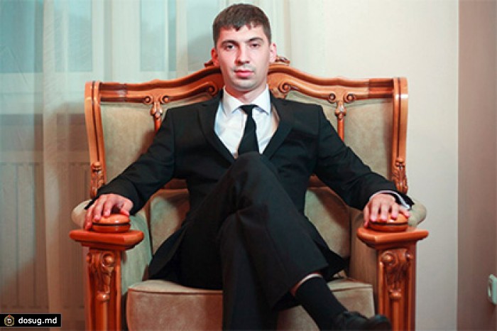 Желающий помогать людям житель Красноярска выставил себя на аукцион