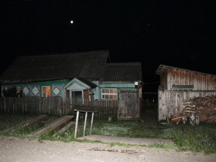 Женщина пыталась задушить детей в возрасте от 1 до 5 лет, чтобы отомстить мужу