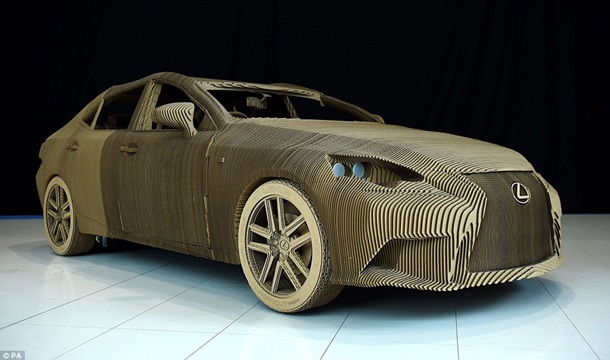Lexus сделали рабочий седан из картона