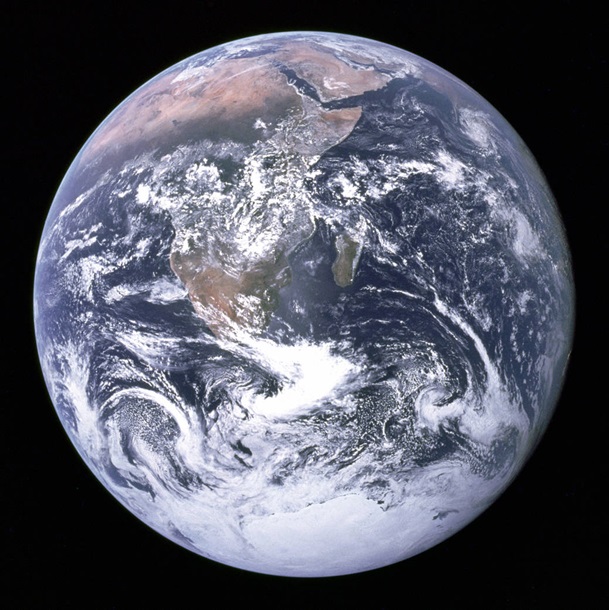 NASA опубликовало знаменитое фото Земли с Apollo 17