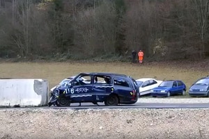 Как выглядит авария на скорости 200 км/ч