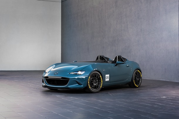 Mazda показала ретро-родстеры Spyder и Speedster