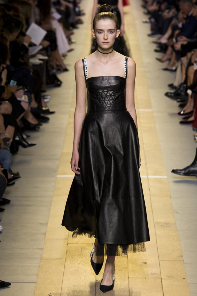 Неделя моды в Париже: Christian Dior весна 2017