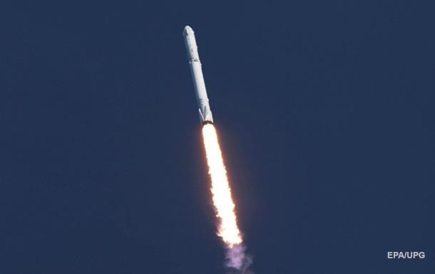 Маск показал видео с неудачными приземлениями Falcon 9