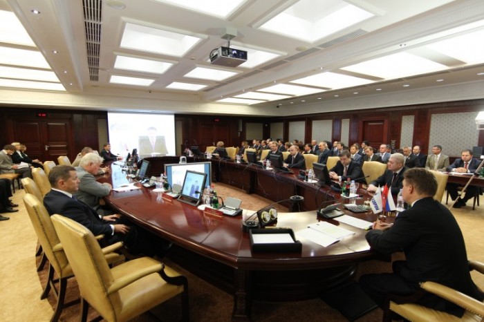 Сказал же, никого не пускать