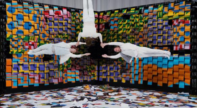 Новый видеошедевр от рокеров OK Go