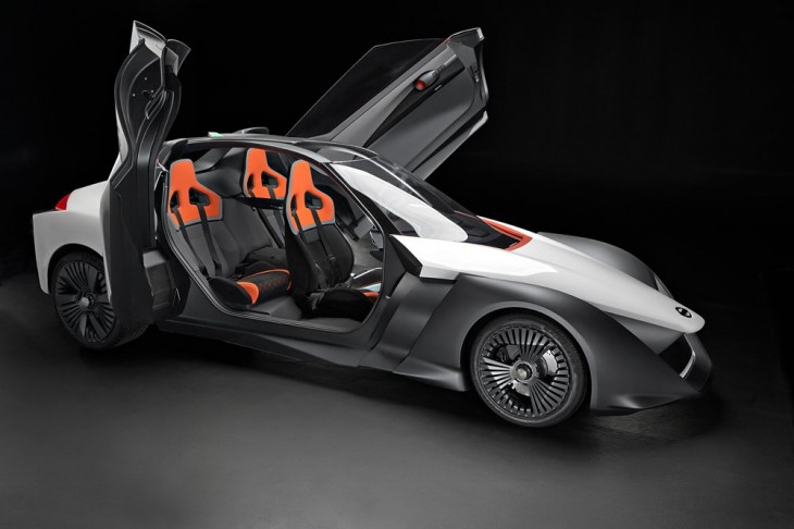 Футуристический электроболид Nissan BladeGlider