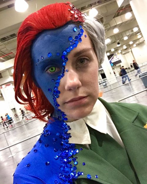 Костюм Мистик на New York Comic Con