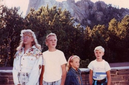 Забавные и нелепые отпускные семейные фотографии