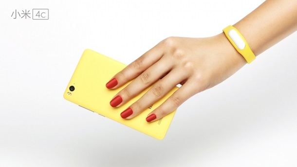 Xiaomi официально представила флагманский смартфон Mi4c