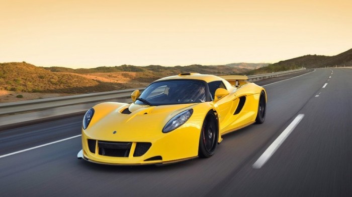 Hennessey Venom GT — самый быстрый гиперкар в мире
