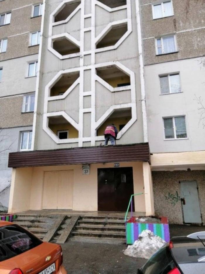 Чисто не там, где убирают...