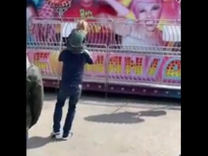 Когда ребенка не пустили на аттракцион