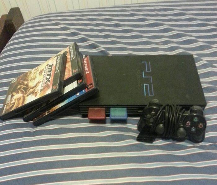 Купленный на распродаже PS2