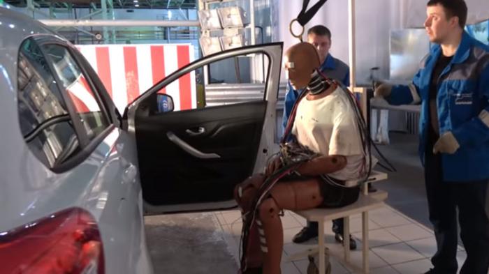 Lada Xray Cross заработала максимальный балл в краш-тесте