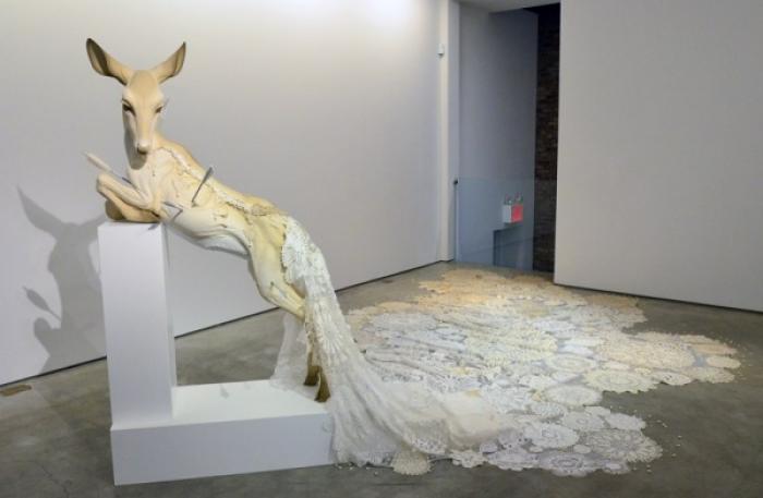 Скульптор Beth Cavener Stichter