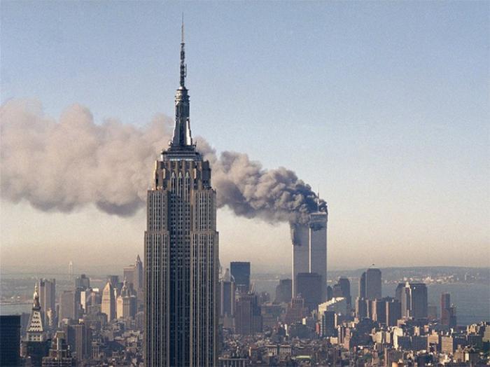 Редкие и трагичные: фотографии теракта 9/11, которые не все видели Редкие и трагичные: фотографии теракта 9/11, которые не все видели