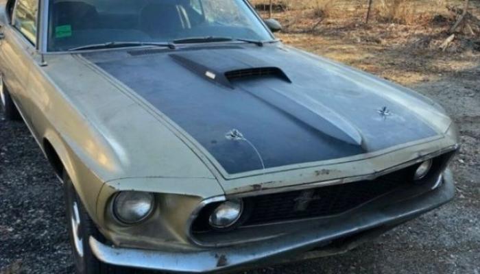 Ford Mustang 1969 года, который стоял без движения 40 лет