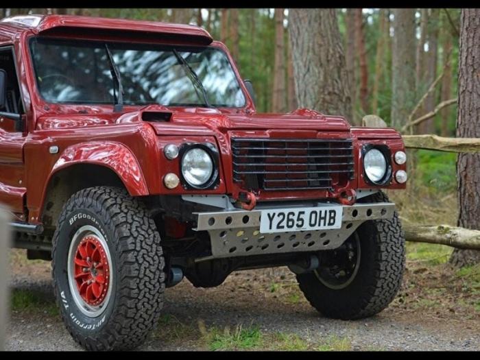 20-летний внедорожник Bowler Wildcat стоит столько же, сколько новый BMW X5