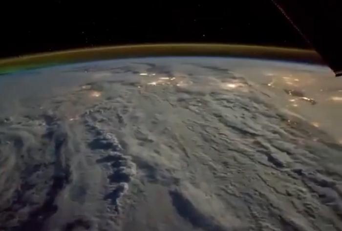 NASA опубликовала красивое видео с ночными пейзажами Земли из космоса