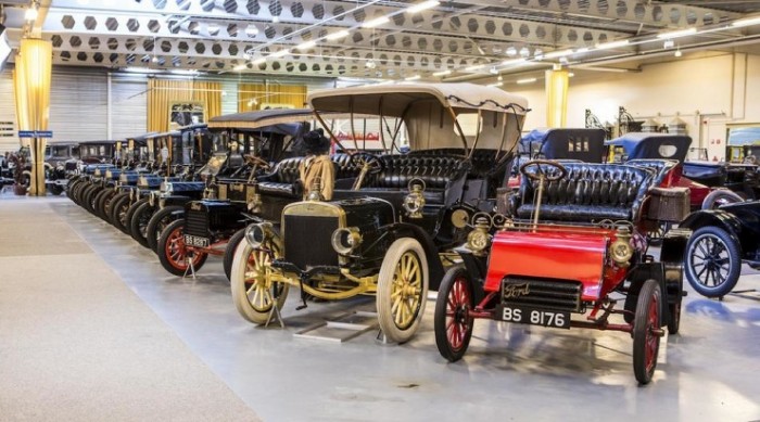 Самая большая коллекция автомобилей Ford выставлена на продажу
