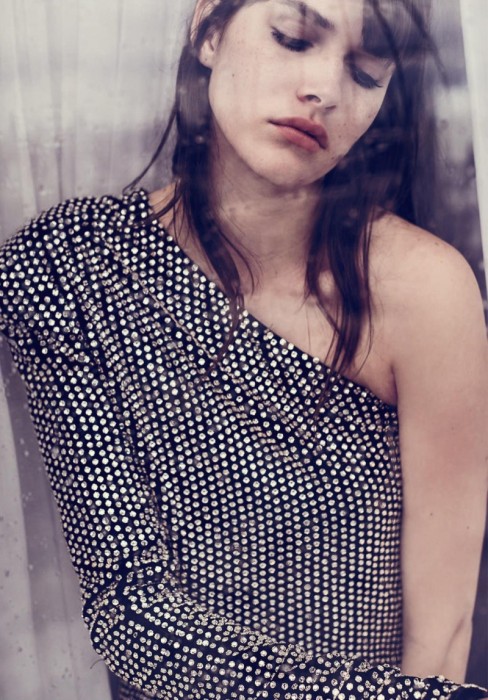 Ванесса Муди в Harper’s Bazaar UK