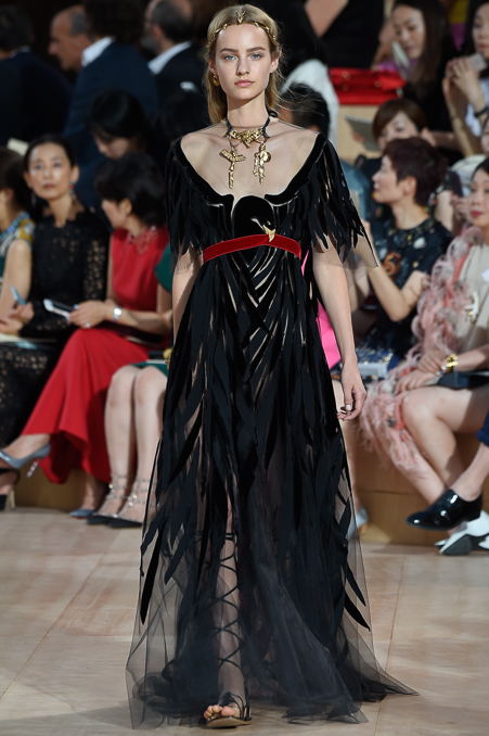 Неделя высокой моды в Париже: Valentino осень 2015