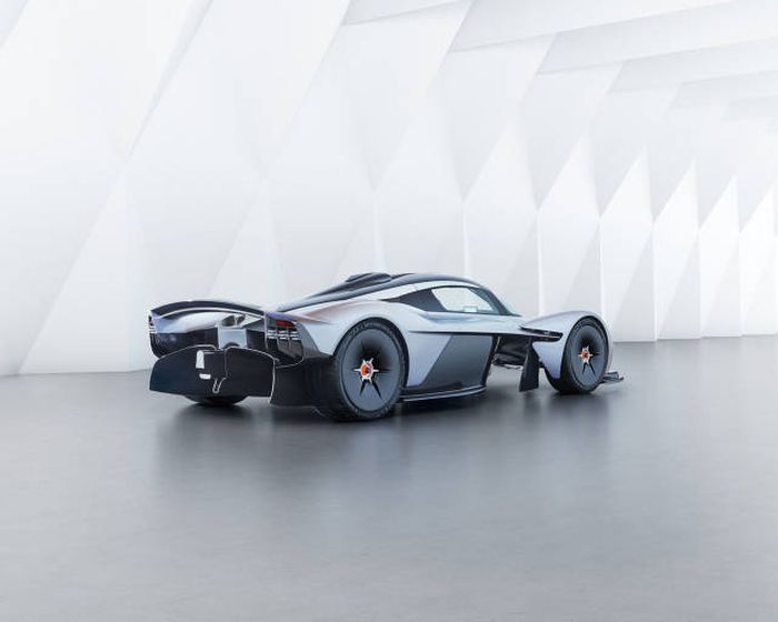 Фантастическая "валькирия" от Aston Martin