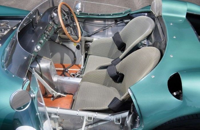 Эксклюзивный Aston Martin DBR1 претендует на звание самого дорогого авто Англии