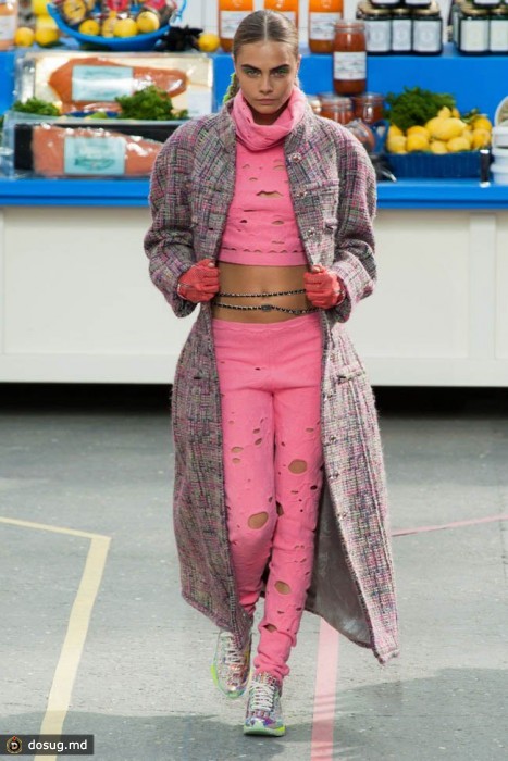 Неделя моды в Париже: Chanel осень 2014