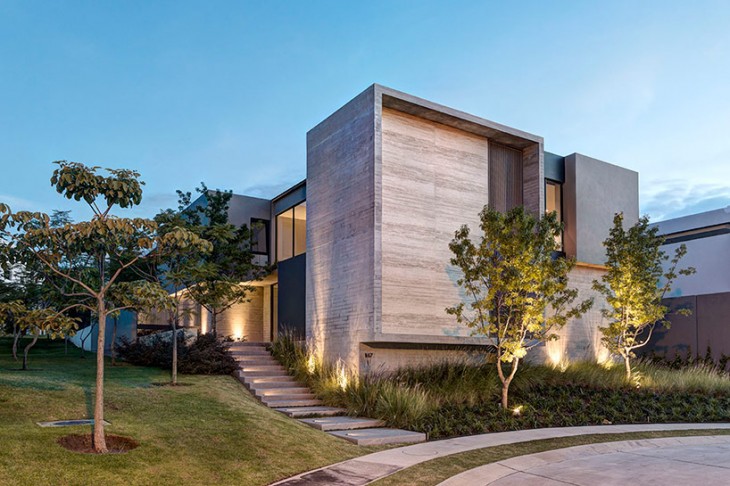 Роскошный дом в Гвадалахаре от Elias Rizo Arquitectos
