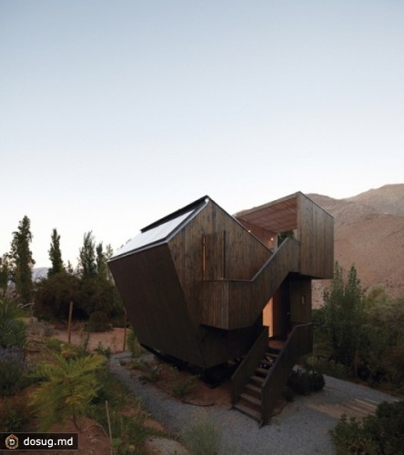 "Астрономический" отель Elqui Domos Astronomical Hotel в Чили