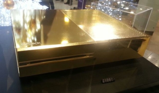 Microsoft Xbox One из золота