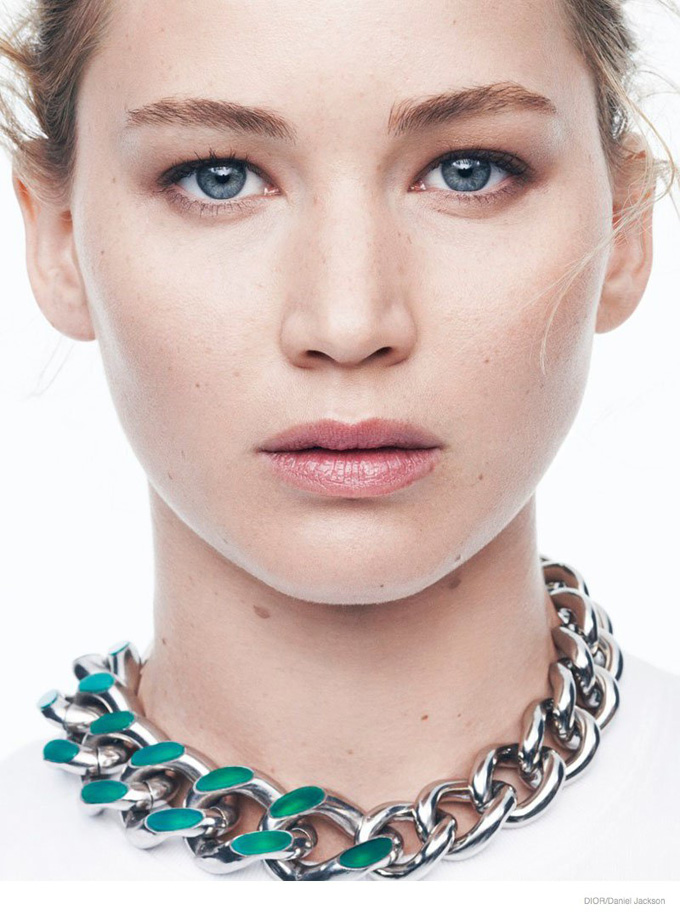 Дженнифер Лоуренс в фотосессии для Dior