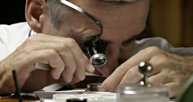 Как делают очень дорогие часы? Пример Patek Philippe