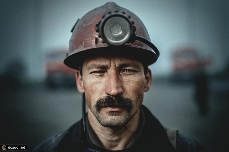 На таких страна и держится