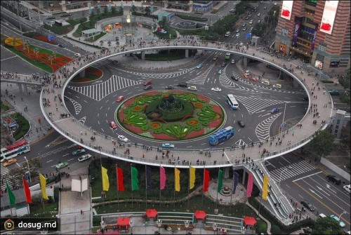 Пешеходный мост в Китае