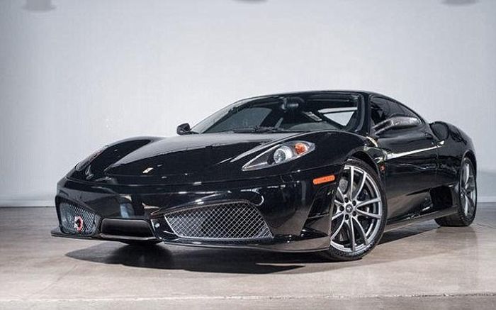 Суперкар Ferrari 430 Scuderia через час после покупки