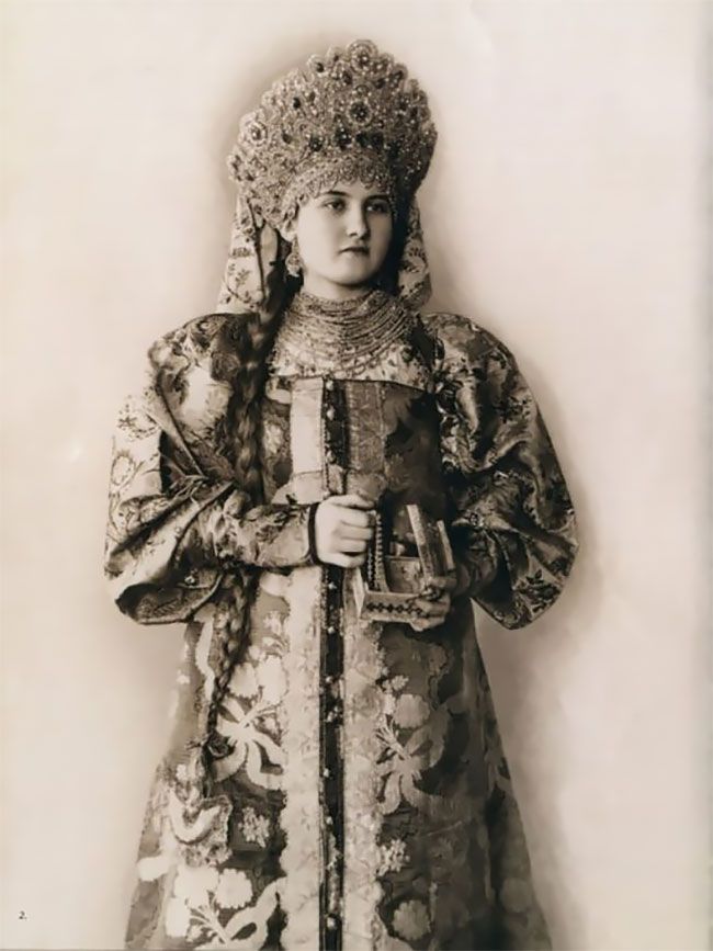 Редкие фото русских красавиц в костюмах XIX века