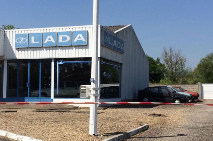 Салон Lada во Франции - соль на рану любого поклонника отечественного автопрома